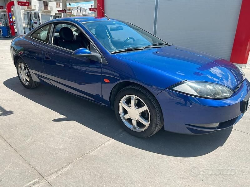 Usata Ford Cougar 170 CV (125 kW) 1998 Blu Coupé