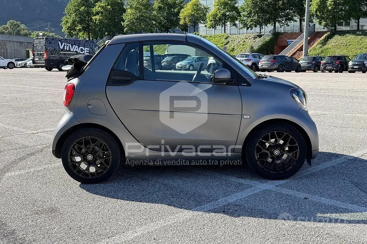 Usata Smart ForTwo Cabrio Passion 90 CV (66 kW) 2016 Grigio Cabrio