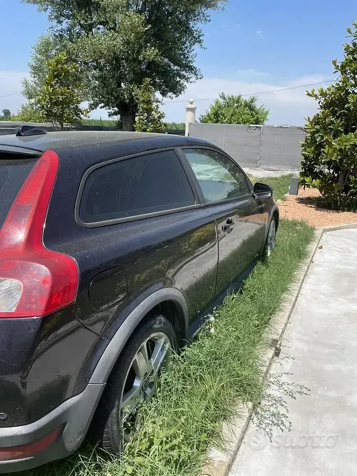 Usata Volvo C30 136 CV (100 kW) 2007 Nero Utilitaria