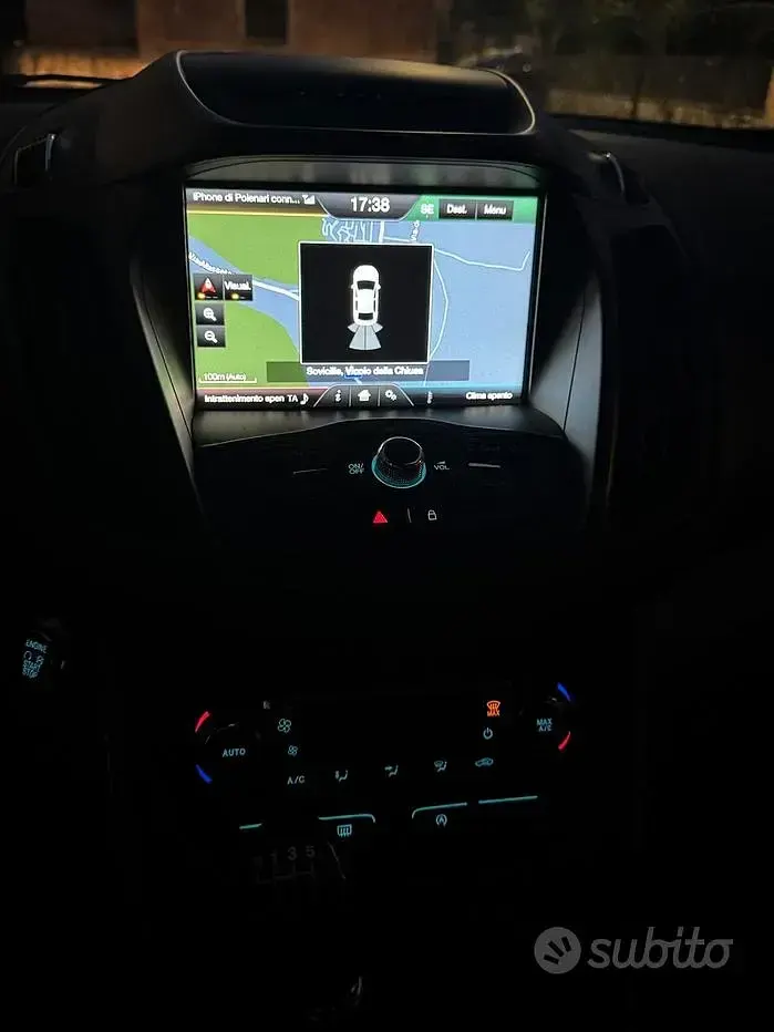 Usata Ford Kuga 120 CV (88 kW) 2016 Grigio SUV
