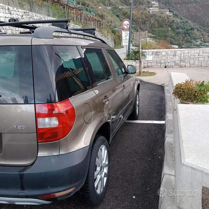 Usata Skoda Yeti 2011 Marrone SUV