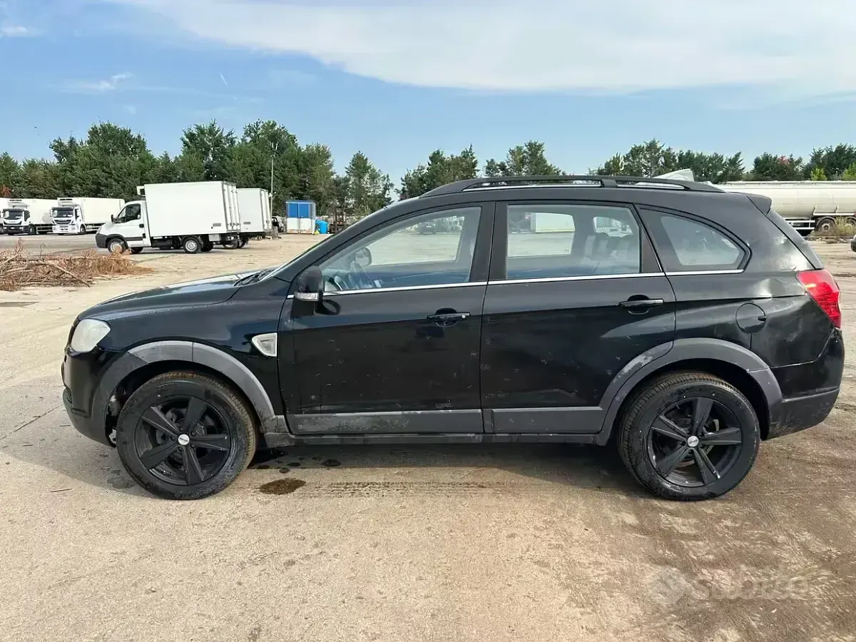 Usata Chevrolet Captiva 150 CV (110 kW) 2008 Nero SUV