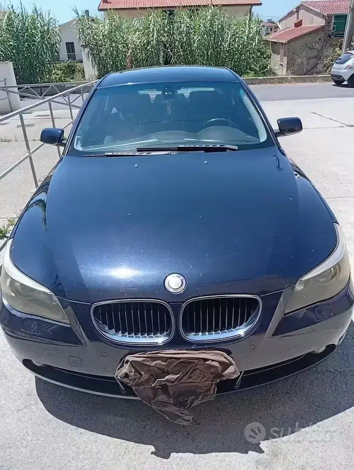 Usata BMW 530 218 CV (160 kW) 2004 Bluazzurro Berlina