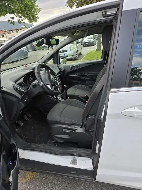 Usata Ford B-MAX Ambiente 75 CV (55 kW) 2014 Monovolume