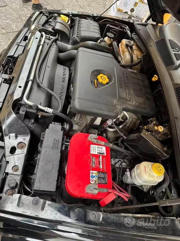 Usata Jeep Cherokee Limited 163 CV (119 kW) 2004 Nero SUV