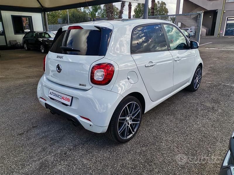 Usata Smart ForFour Brabus 110 CV (80 kW) 2018 Bianco Utilitaria