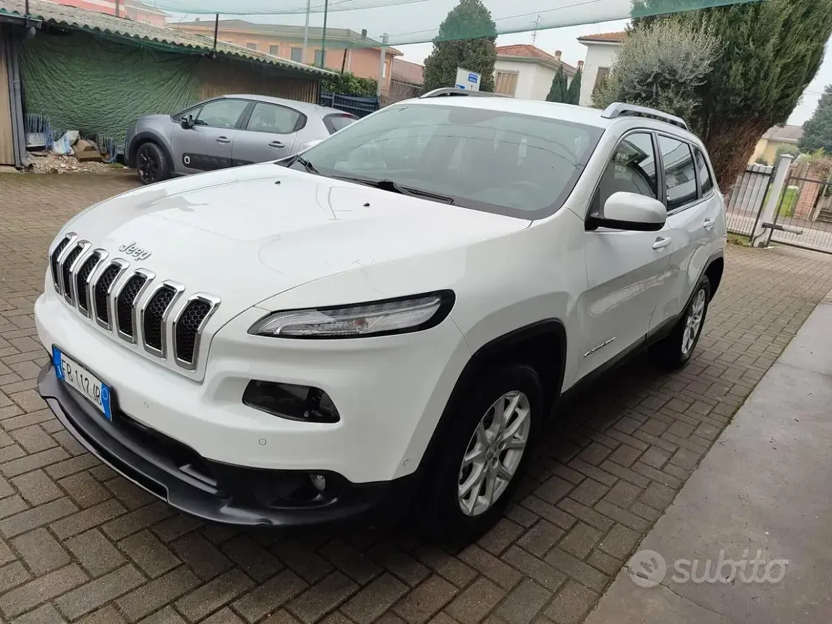 Usata Jeep Cherokee 185 CV (136 kW) 2015 Bianco SUV