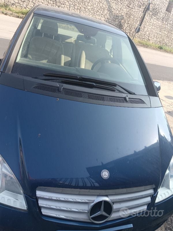 Usata Mercedes A160 95 CV (69 kW) 2011 Blu Berlina