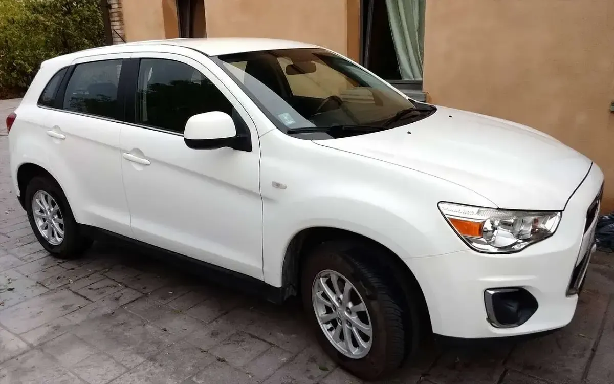 Usata Mitsubishi ASX Invite 116 CV (85 kW) 2015 Bianco SUV