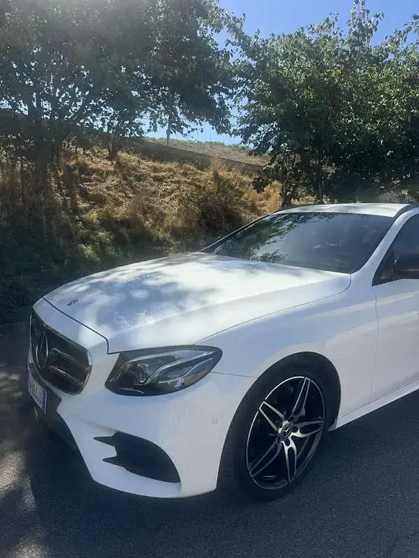 Usata Mercedes E220 AMG line 194 CV (142 kW) 2018 Station wagon