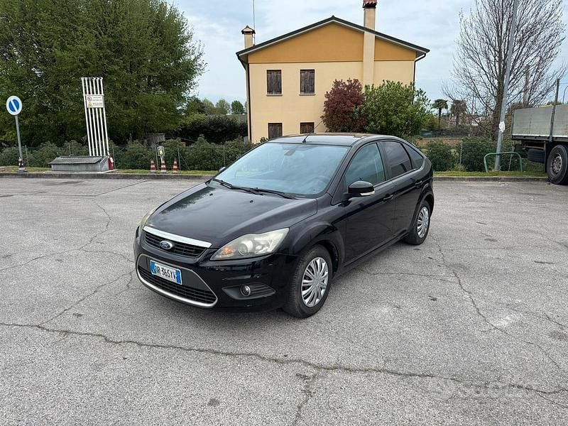 Usata Ford Focus Titanium 110 CV (80 kW) 2008 Nero Berlina