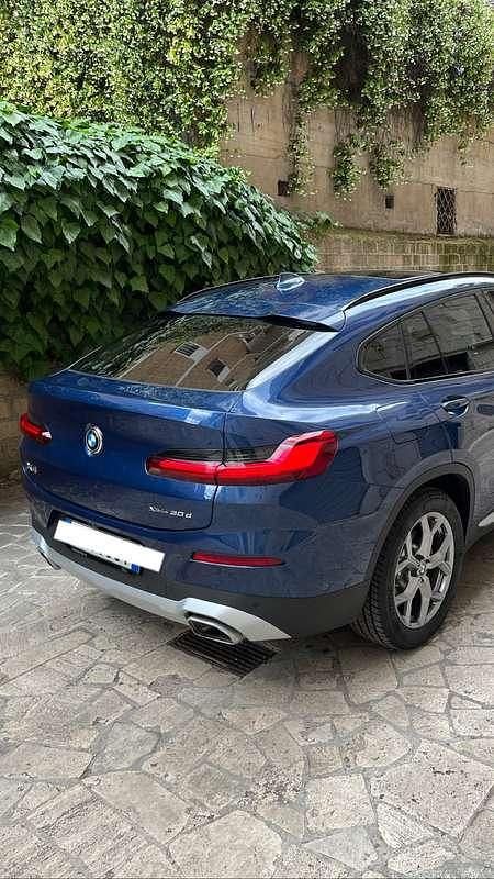 Usata BMW X4 286 CV (210 kW) 2023 Blu/azzurro SUV