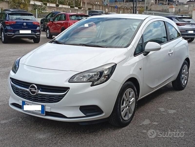 Bianco Usata 2015 Opel Corsa Coupé | 5500 € (Buon prezzo) - Immagine 1/4