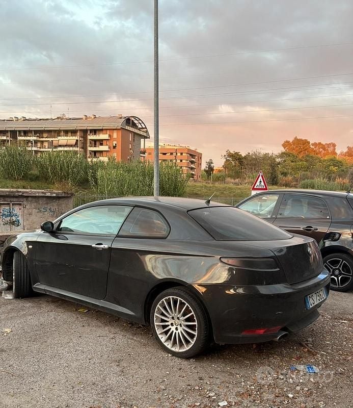 Usata Alfa Romeo GT 150 CV (110 kW) 2005 Nero Coupé