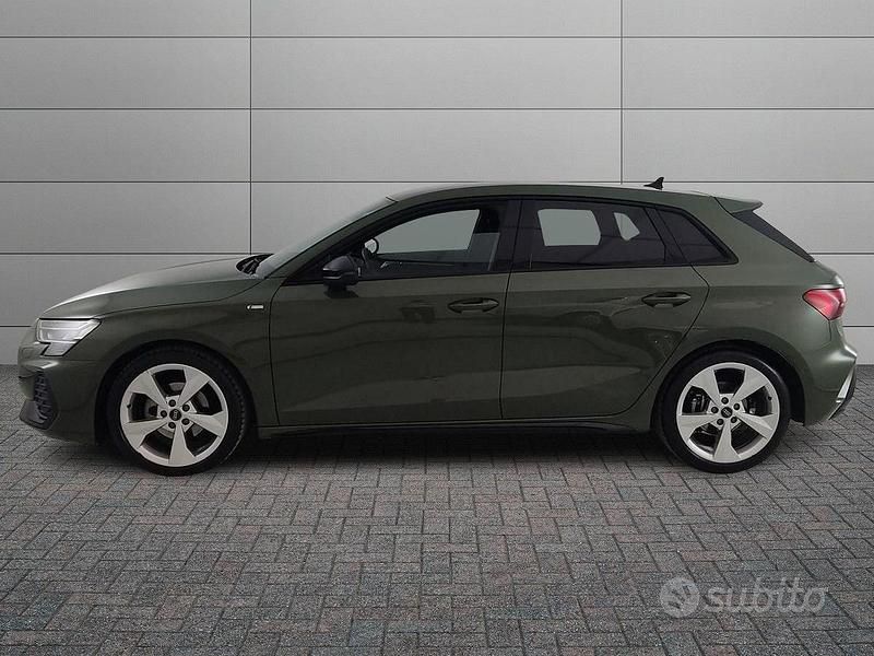 Usata Audi A3 Ambiente 150 CV (110 kW) 2025 Verde Berlina