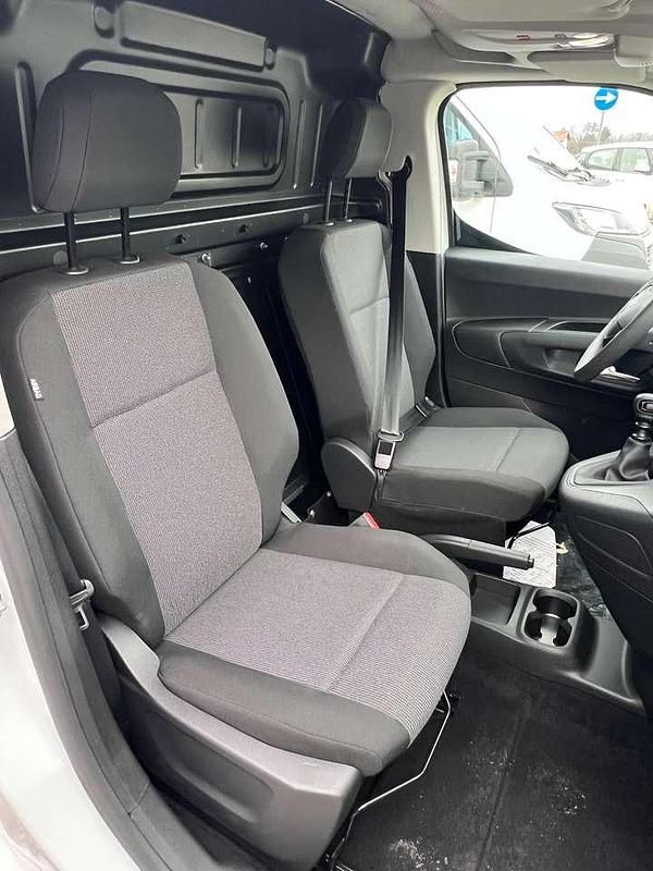 Nuova Fiat Doblò 101 CV (74 kW) 2025 Bianco Monovolume