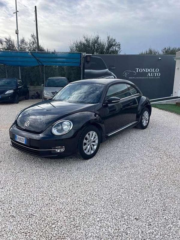 Usata VW Beetle Design 105 CV (77 kW) 2014 Nero Utilitaria