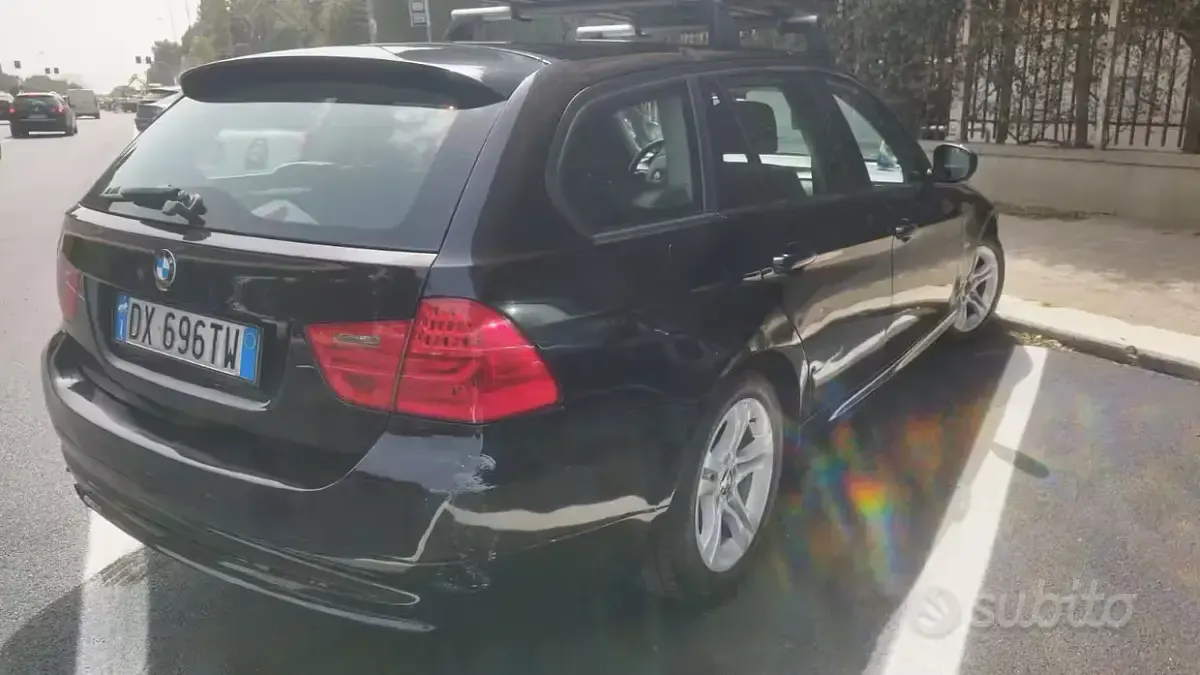 Usata BMW 318 143 CV (105 kW) 2009 Nero Station wagon
