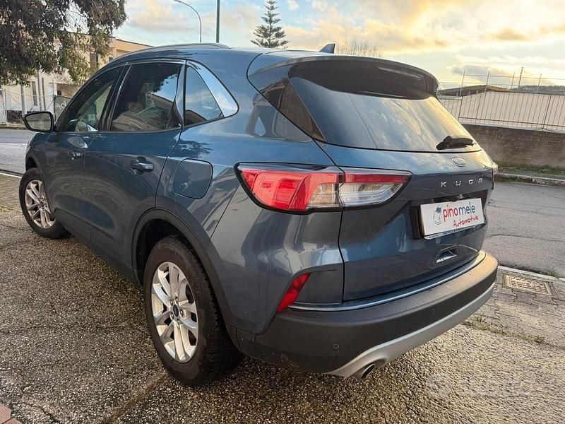 Usata Ford Kuga Business Edition 190 CV (139 kW) 2021 Blu SUV