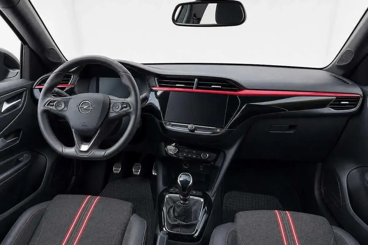 Usata Opel Corsa 100 CV (73 kW) 2023 Grigio Utilitaria