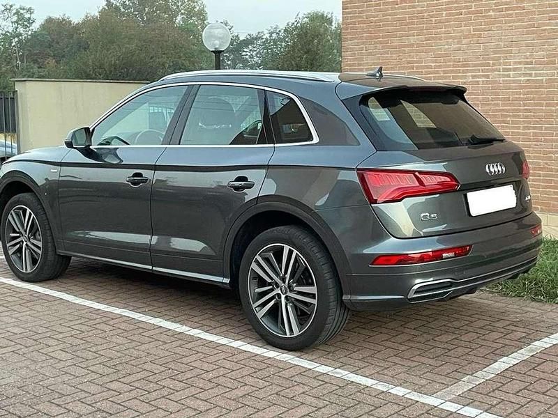 Usata Audi Q5 S-line plus 190 CV (139 kW) 2019 Grigio SUV