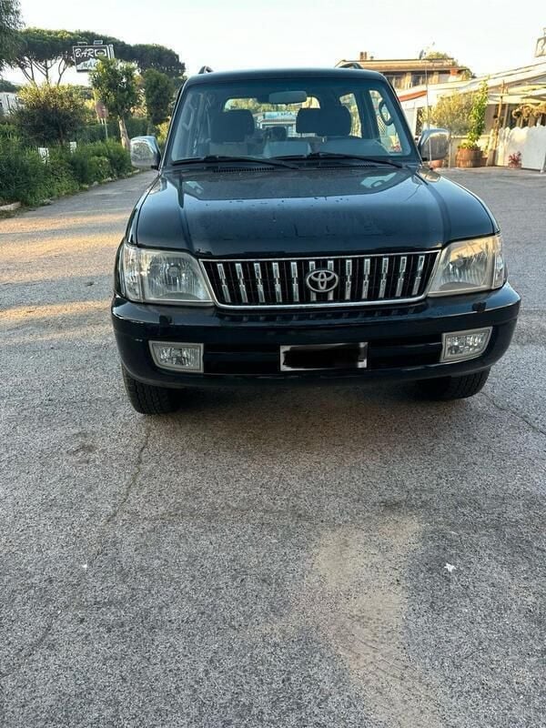 Nero Usata 2000 Toyota Land Cruiser SUV | 12.700 € (Buon prezzo) - Immagine 1/4