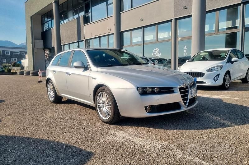 Usata Alfa Romeo 159 Progression 120 CV (88 kW) 2010 Grigio Station wagon