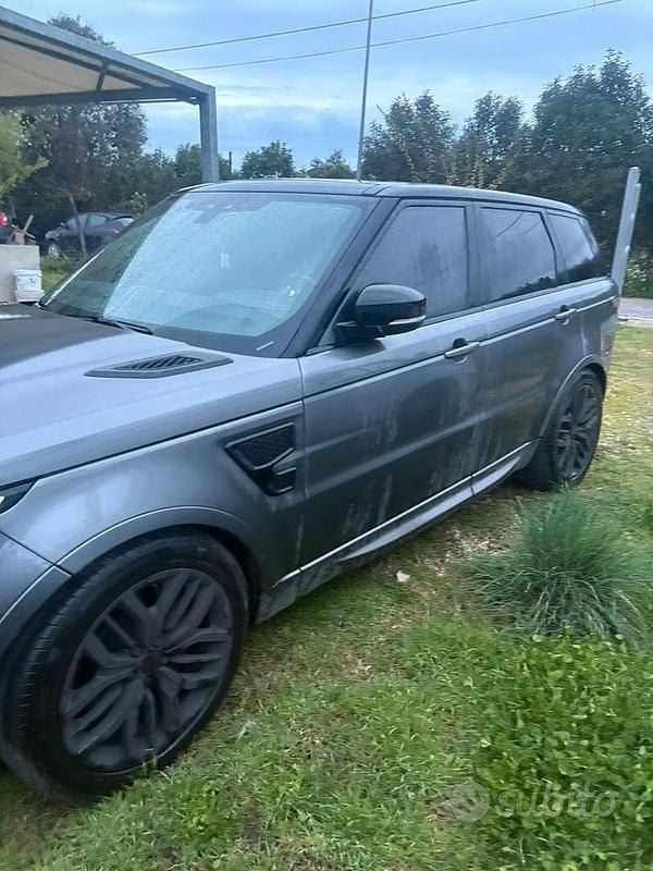 Usata Land Rover Range Rover Sport SVR 300 CV (220 kW) 2019 SUV