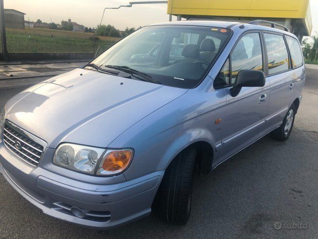 Hyundai trajet 2005