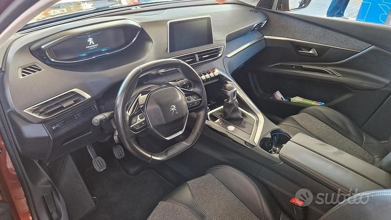 Usata Peugeot 3008 2017 Marrone Station wagon