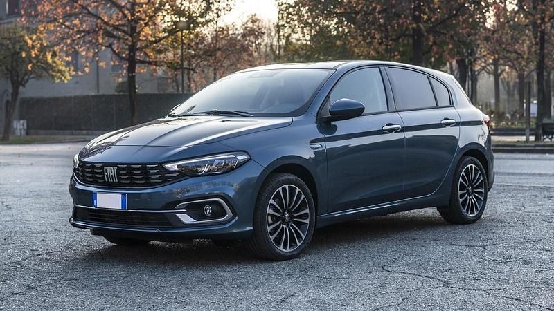 Usata Fiat Tipo Cross 131 CV (96 kW) 2024 Rosso passione Berlina