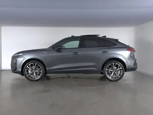 Nuova Audi Q3 Sportback S-Line 150 CV (110 kW) 2026 Grigio daytona perla SUV