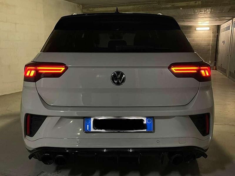 Usata VW T-Roc R-line 150 CV (110 kW) 2024 Bianco SUV