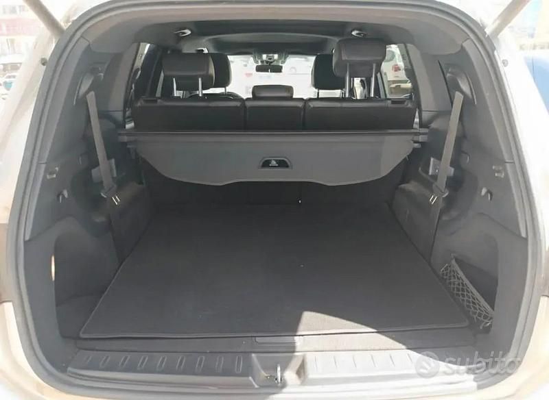 Usata Mercedes GLB250 224 CV (164 kW) 2020 Grigio SUV