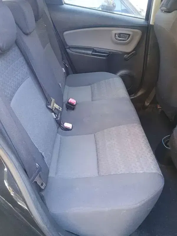 Usata Toyota Yaris 69 CV (50 kW) 2016 Nero Berlina