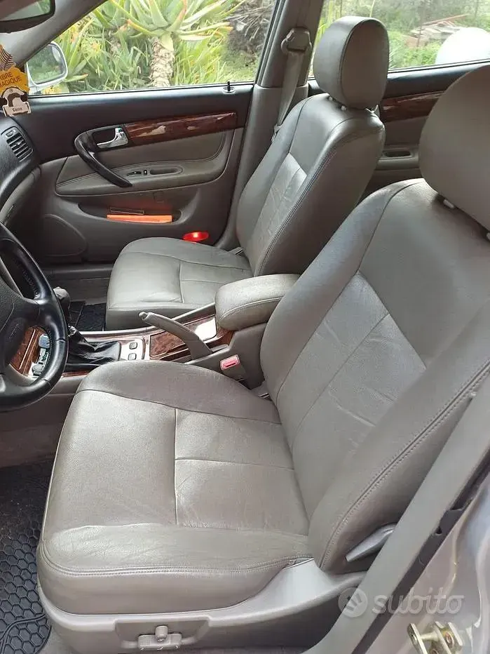 Usata Chevrolet Evanda 131 CV (96 kW) 2004 Grigio Berlina