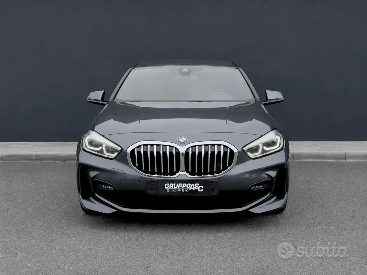 Usata BMW 120 M Sport 190 CV (139 kW) 2020 Grigio Utilitaria