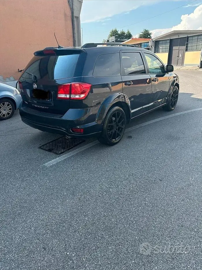 Usata Fiat Freemont 140 CV (102 kW) 2012 Nero SUV
