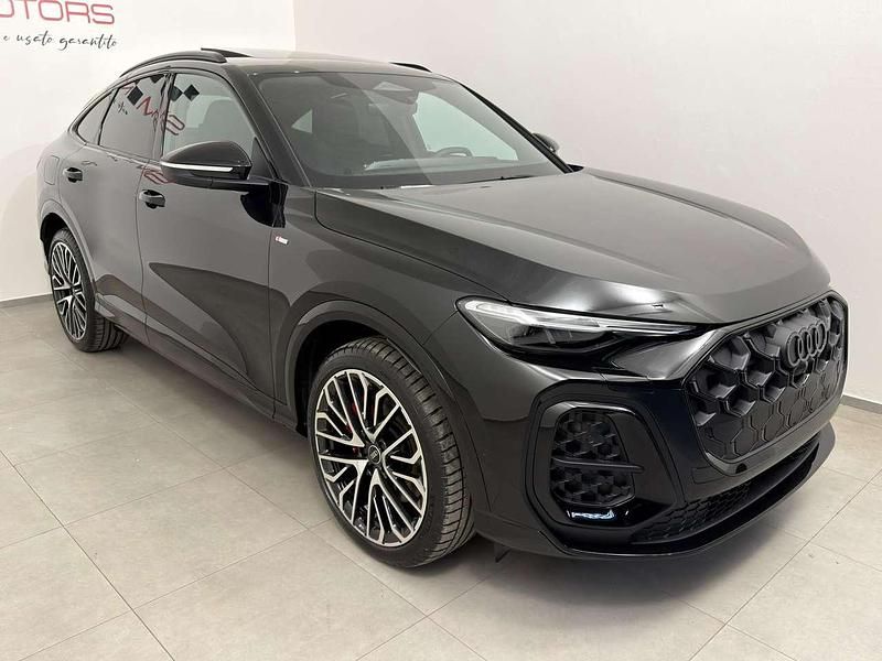 Nuova Audi Q5 Sportback S-Line 204 CV (150 kW) 2026 Nero mythos SUV