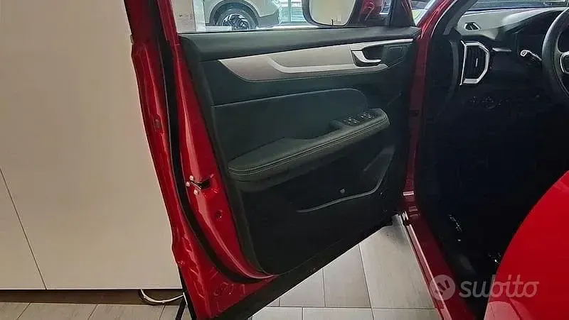 Nuova EMC SEI 113 CV (83 kW) 2026 Bianco SUV