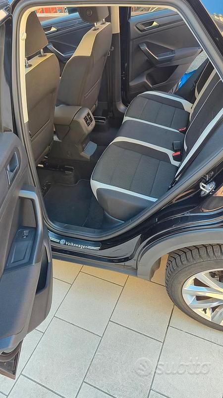 Usata VW T-Roc IQ Drive 177 CV (130 kW) 2019 Nero SUV
