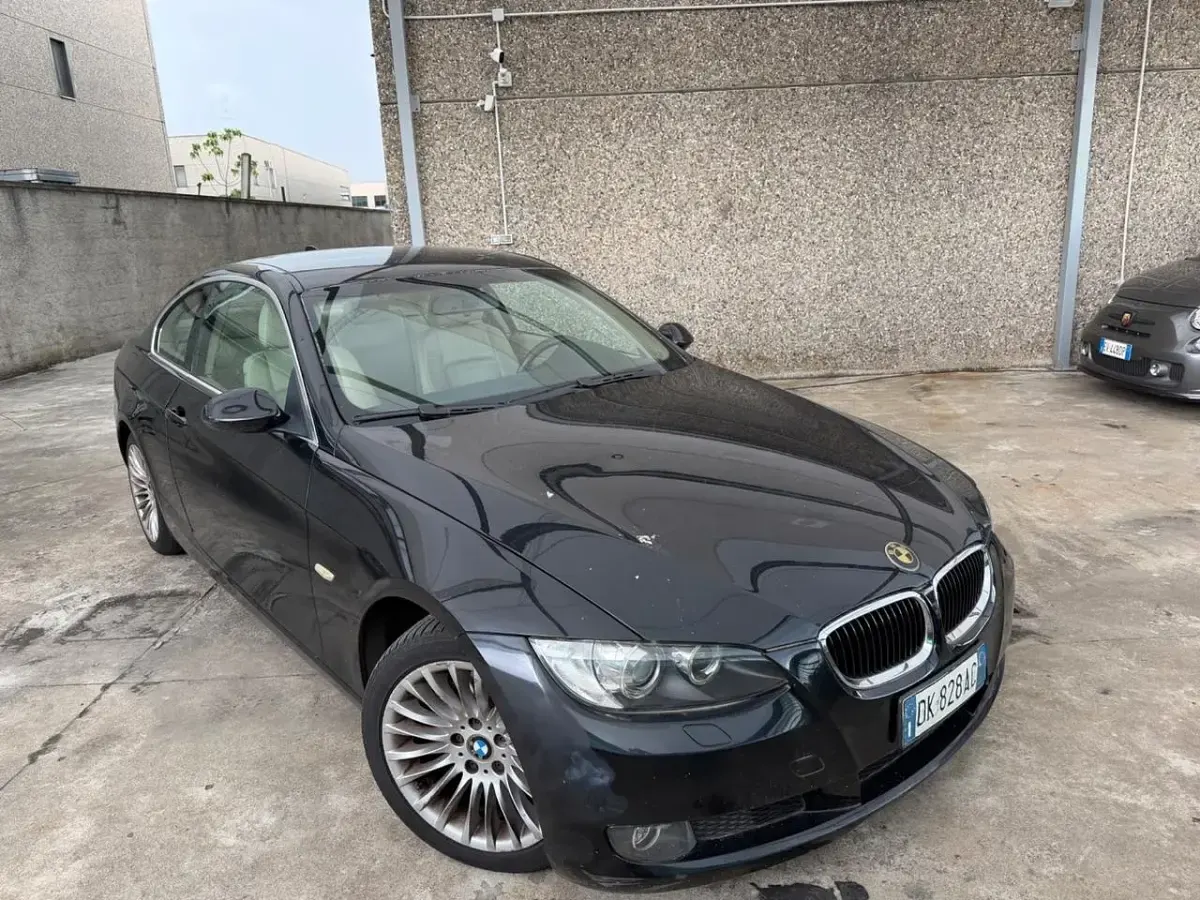Usata BMW 320 176 CV (129 kW) 2007 Nero Coupé