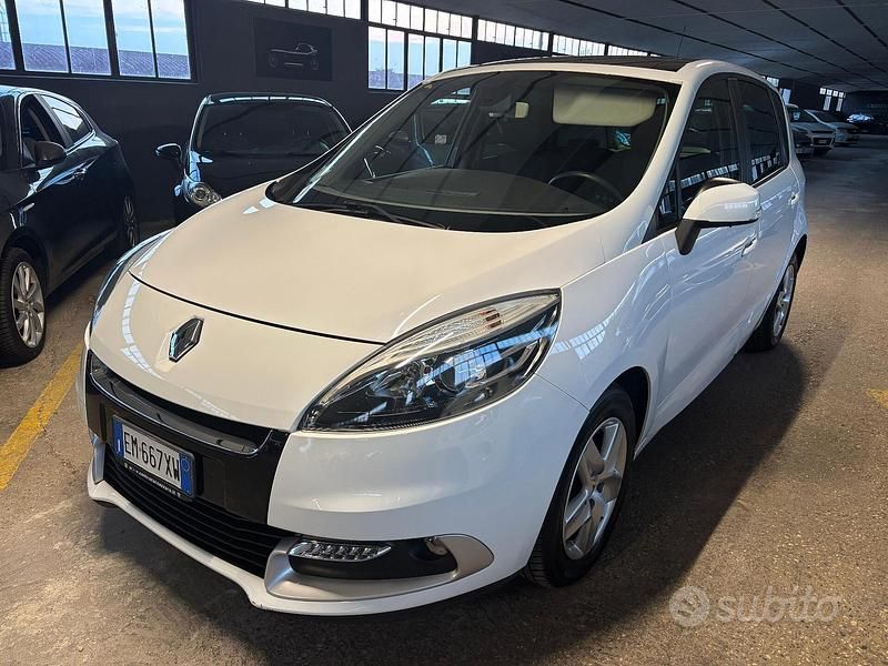 Usata Renault Scénic III Bose Edition 110 CV (80 kW) 2012 Bianco Monovolume