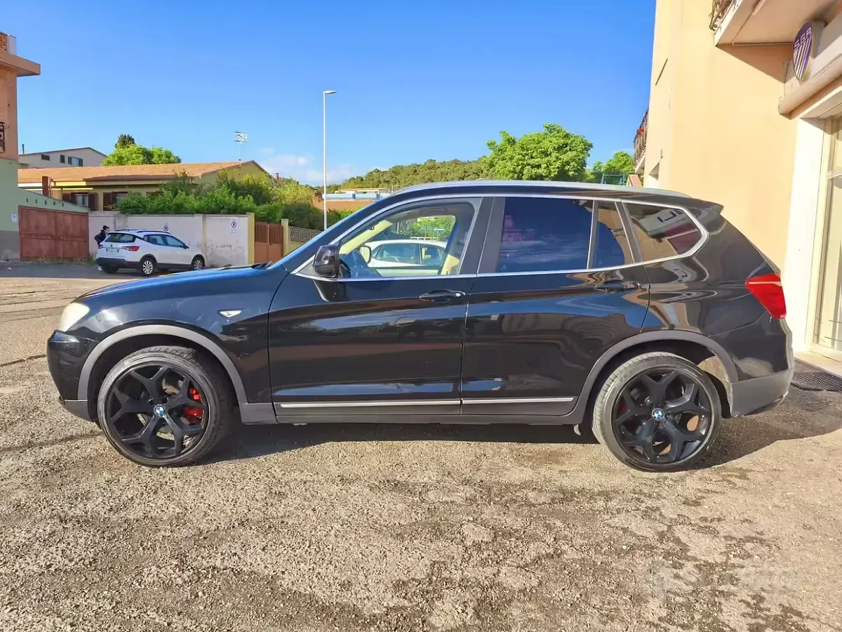 Begagnad BMW X3 184 HK (135 kW) 2011 Svart SUV