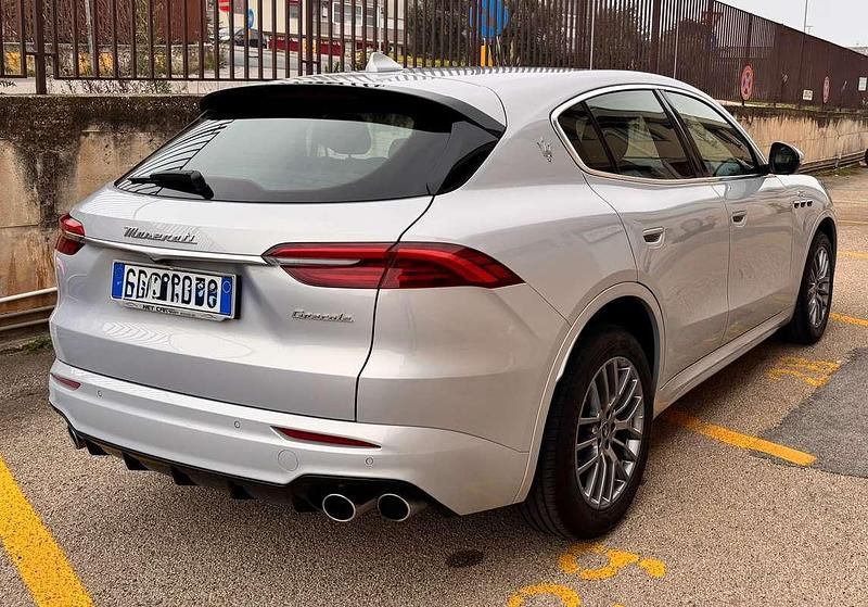 Usata Maserati Grecale GT 300 CV (220 kW) 2023 Argento SUV