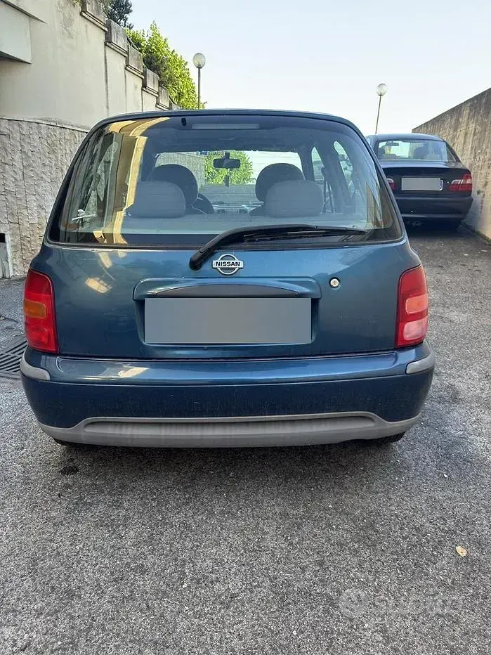 Usata Nissan Micra 60 CV (44 kW) 2001 Blu Utilitaria