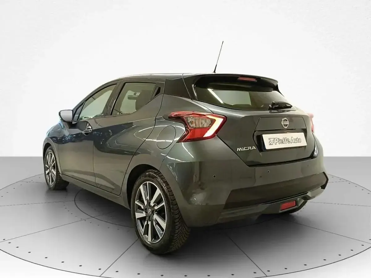 Usata Nissan Micra Acenta 90 CV (66 kW) 2018 Grigio Utilitaria