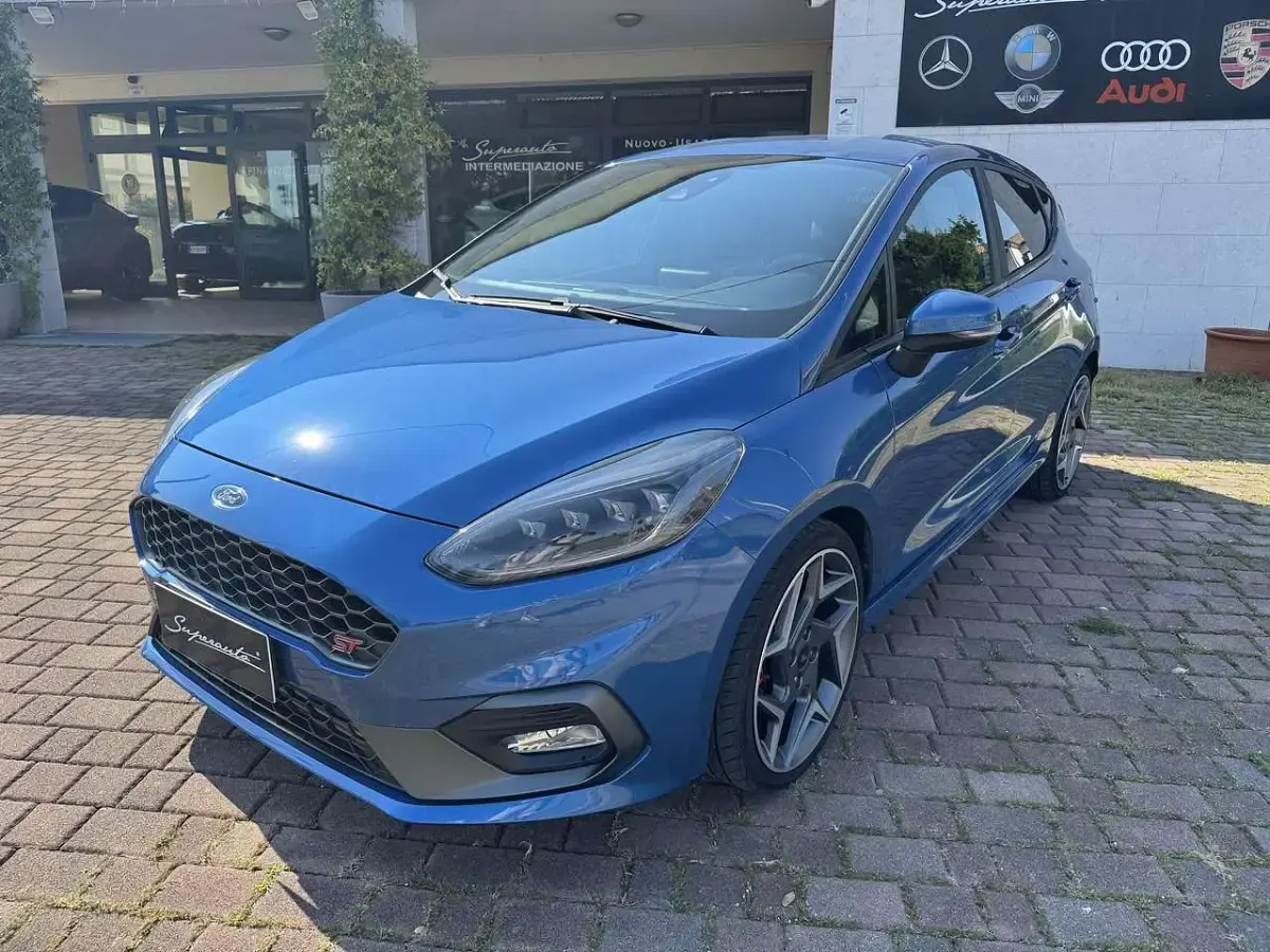 Usata Ford Fiesta ST 200 CV (147 kW) 2021 Blu/azzurro Utilitaria