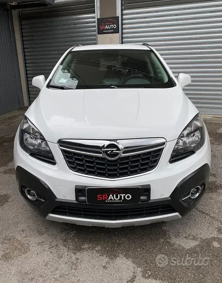 Usata Opel Mokka Cosmo 131 CV (96 kW) 2013 Bianco SUV