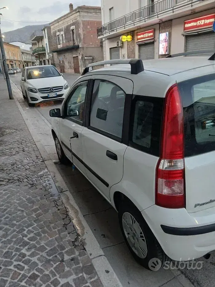 Usata Fiat Panda 69 CV (50 kW) 2006 Bianco Utilitaria